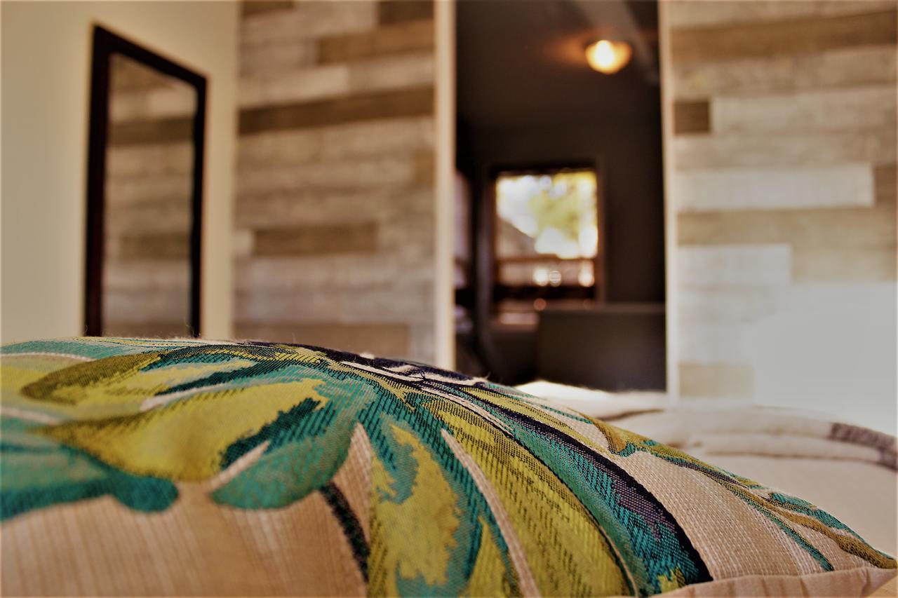 Huckleberry Cottage Принц Рупърт Екстериор снимка